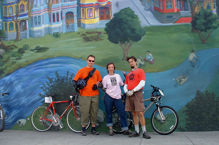 Chicago Massers enjoy the bike mural.